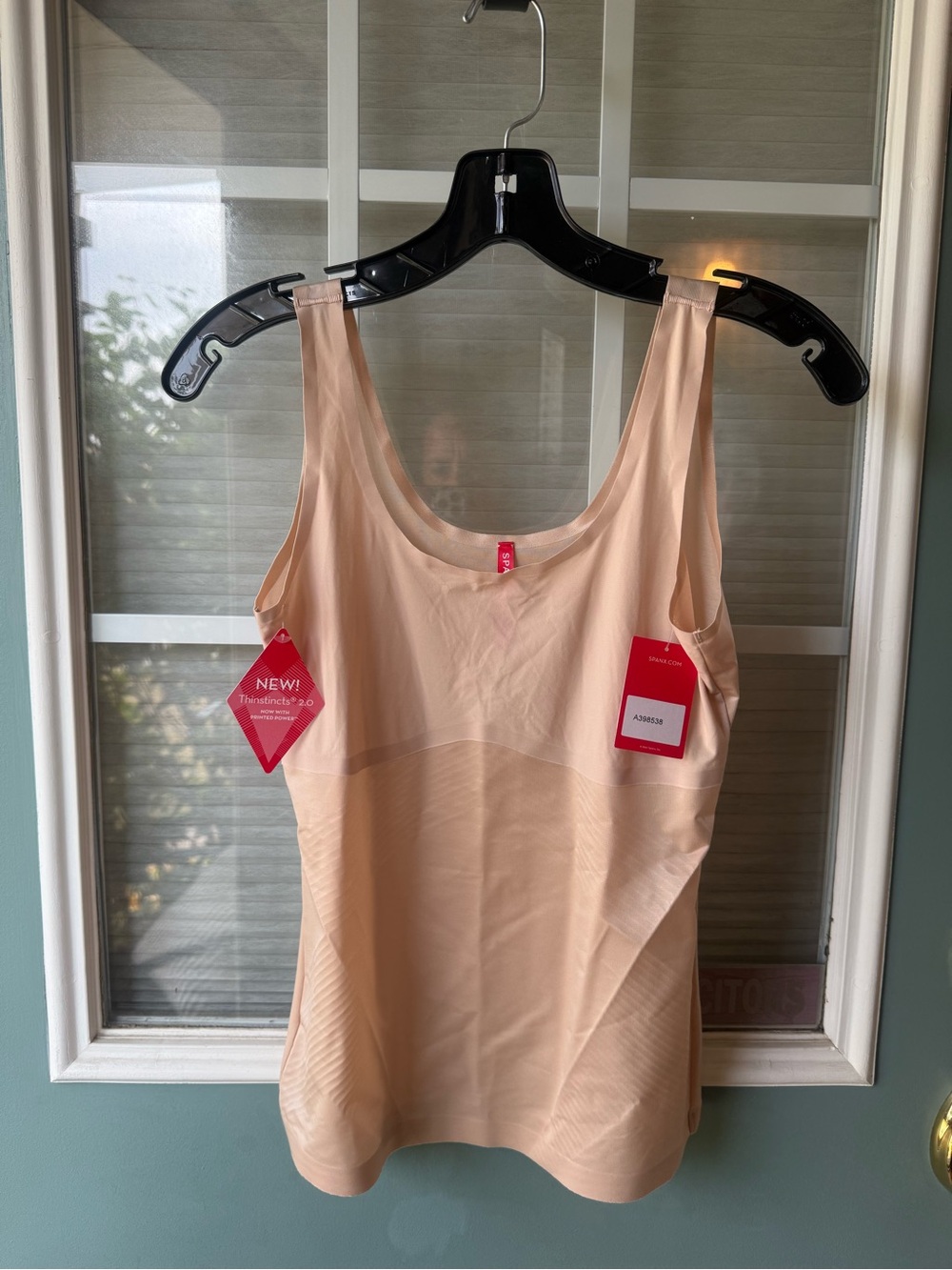 Spanx Thinstincts 2.0 shaping tank in nude/beige, size Medium. New with tags!